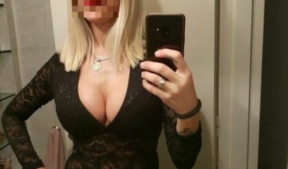 Femme seule 50 ans cherche plan cul à Nice